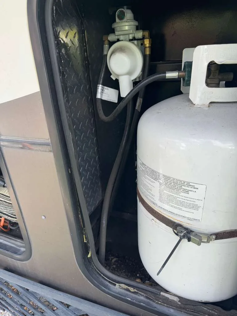 RV propane system inspection and tank service